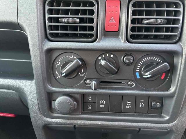 スーパーキャリイ Ｘ　軽トラック　ＡＴ　衝突被害軽減システム　レーンアシスト　ナビ　バックカメラ　アイドリングストップ　オートライト　ＥＳＣ　エアコン　パワーステアリング　パワーウィンドウ　運転席エアバッグ（31枚目）
