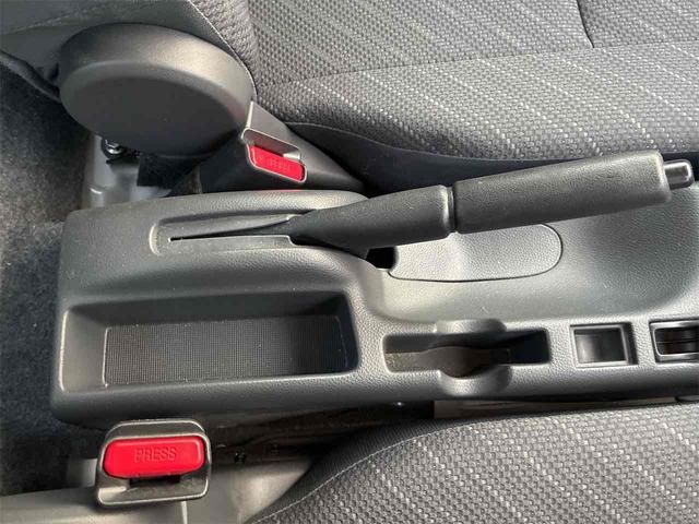 スーパーキャリイ Ｘ　軽トラック　ＡＴ　衝突被害軽減システム　レーンアシスト　ナビ　バックカメラ　アイドリングストップ　オートライト　ＥＳＣ　エアコン　パワーステアリング　パワーウィンドウ　運転席エアバッグ（34枚目）