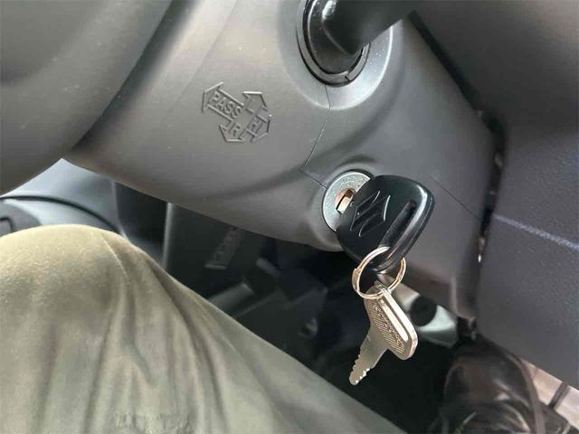 スーパーキャリイ Ｘ　軽トラック　ＡＴ　衝突被害軽減システム　レーンアシスト　ナビ　バックカメラ　アイドリングストップ　オートライト　ＥＳＣ　エアコン　パワーステアリング　パワーウィンドウ　運転席エアバッグ（36枚目）