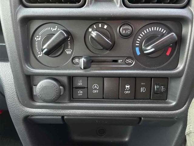 スーパーキャリイ Ｘ　軽トラック　ＡＴ　衝突被害軽減システム　レーンアシスト　ナビ　バックカメラ　アイドリングストップ　オートライト　ＥＳＣ　エアコン　パワーステアリング　パワーウィンドウ　運転席エアバッグ（40枚目）
