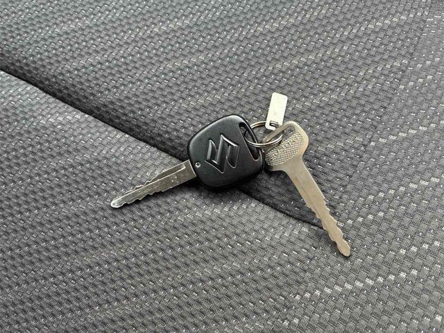 スーパーキャリイ Ｘ　軽トラック　ＡＴ　衝突被害軽減システム　レーンアシスト　ナビ　バックカメラ　アイドリングストップ　オートライト　ＥＳＣ　エアコン　パワーステアリング　パワーウィンドウ　運転席エアバッグ（41枚目）