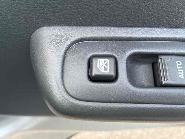 スーパーキャリイ Ｘ　軽トラック　ＡＴ　衝突被害軽減システム　レーンアシスト　ナビ　バックカメラ　アイドリングストップ　オートライト　ＥＳＣ　エアコン　パワーステアリング　パワーウィンドウ　運転席エアバッグ（42枚目）