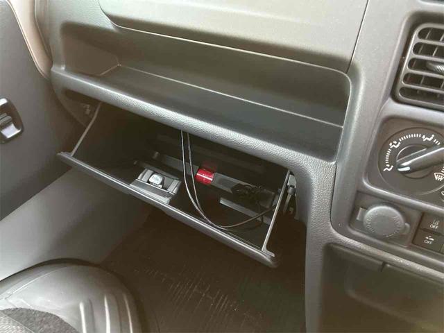 スーパーキャリイ Ｘ　軽トラック　ＡＴ　衝突被害軽減システム　レーンアシスト　ナビ　バックカメラ　アイドリングストップ　オートライト　ＥＳＣ　エアコン　パワーステアリング　パワーウィンドウ　運転席エアバッグ（45枚目）