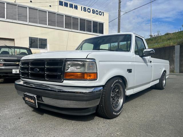 Ｆ－１５０ 　１９９３モデル　　シングルキャブ・ベンチシート・コラムシフト・ローダウン・ディスプレイオーディオ・フルセグＴＶ・バックカメラ（2枚目）