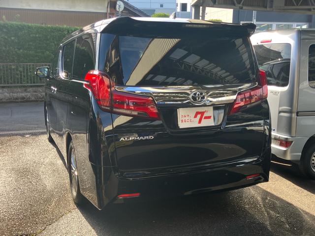 アルファード 2.5G ワンオーナー サンルーフ 純正ナビ フリップダウンモニター バックカメラ 両側パワースライドドア パワーバックドア 本革 パワーシート 7人乗り 走行6.3万キロ ETC2.0 スマートキー(12枚目)