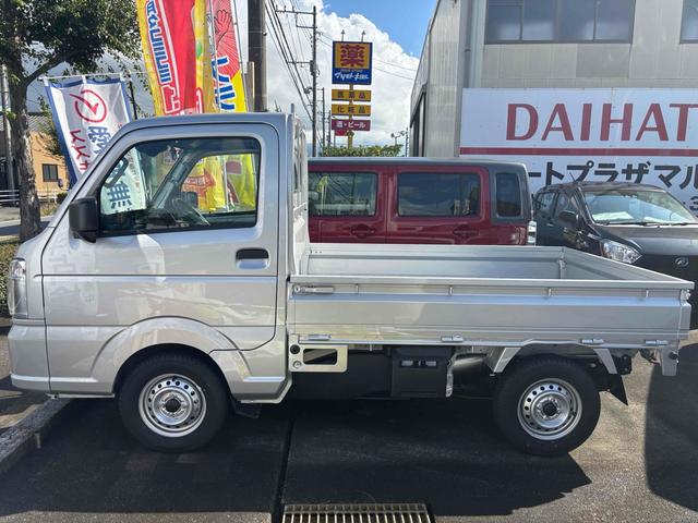 キャリイトラック KCエアコン・パワステ 4WD AT 衝突被害軽減システム クリアランスソナー レーンアシスト アイドリングストップ オートライト ESC エアコン パワーステアリング パワーウィンドウ(4枚目)