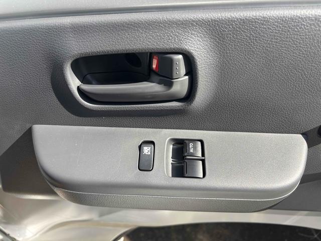 キャリイトラック KCエアコン・パワステ 4WD AT 衝突被害軽減システム クリアランスソナー レーンアシスト アイドリングストップ オートライト ESC エアコン パワーステアリング パワーウィンドウ(14枚目)