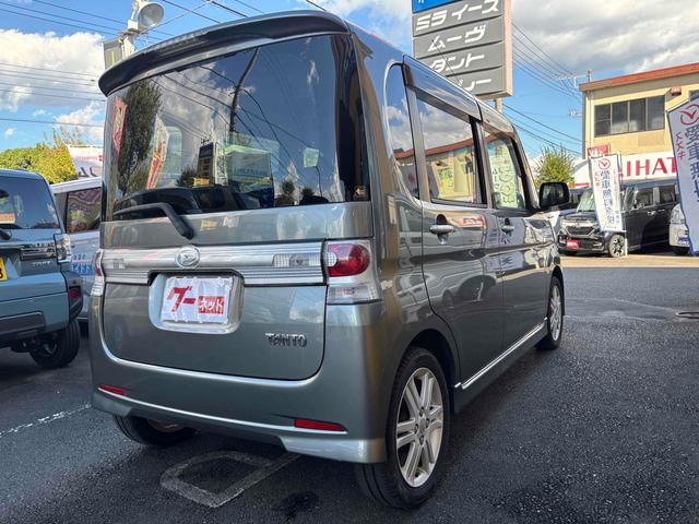 タント カスタムＲＳ　ドライブレコーダー　電動スライドドア　ナビ　ＨＩＤ　スマートキー　電動格納ミラー　ベンチシート　ターボ　ＣＶＴ　盗難防止システム　ＡＢＳ　アルミホイール　衝突安全ボディ　エアコン　パワーステアリング（16枚目）