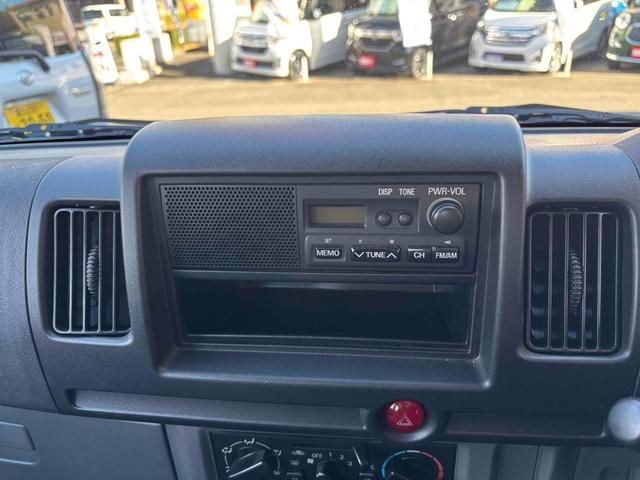 NV100クリッパーバン DX CVT 両側スライドドア エアコン 運転席エアバッグ 助手席エアバッグ(4枚目)