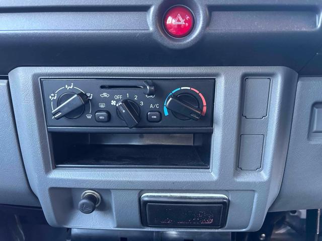 NV100クリッパーバン DX CVT 両側スライドドア エアコン 運転席エアバッグ 助手席エアバッグ(5枚目)