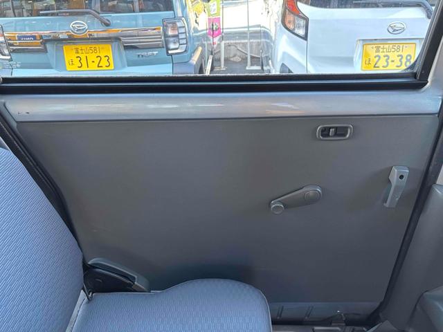 NV100クリッパーバン DX CVT 両側スライドドア エアコン 運転席エアバッグ 助手席エアバッグ(21枚目)