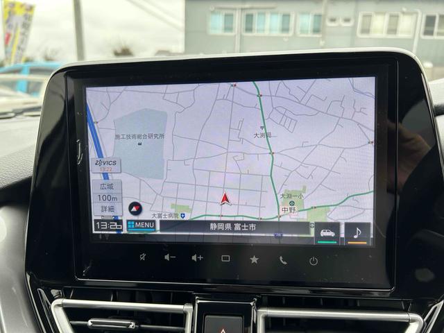 フロンクス ベースグレード　全周囲カメラ　クリアランスソナー　オートクルーズコントロール　レーンアシスト　衝突被害軽減システム　ナビ　ＴＶ　ＬＥＤヘッドランプ　アルミホイール　スマートキー　アイドリングストップ　電動格納ミラー（2枚目）