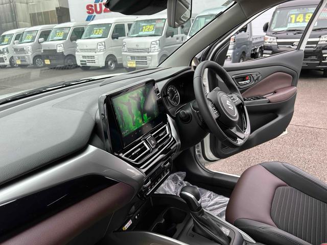 フロンクス ベースグレード　全周囲カメラ　クリアランスソナー　オートクルーズコントロール　レーンアシスト　衝突被害軽減システム　ナビ　ＴＶ　ＬＥＤヘッドランプ　アルミホイール　スマートキー　アイドリングストップ　電動格納ミラー（25枚目）
