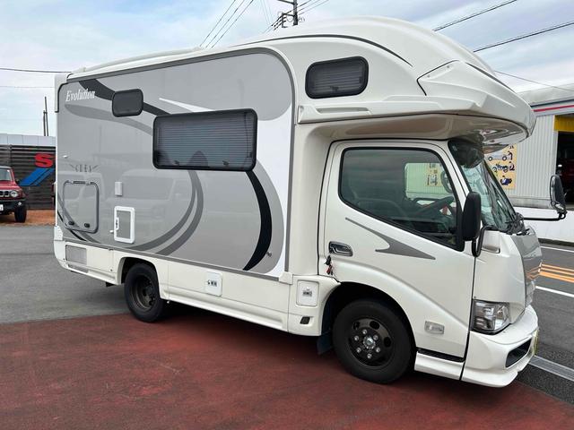 カムロード クレア　エボリューション５．３ｔｙｐｅＸ　キャンピングカー　ドライブレコーダー　ＥＴＣ　バックカメラ　ナビ　ＴＶ　電動格納ミラー　ＡＴ　エアコン　パワーウィンドウ（4枚目）