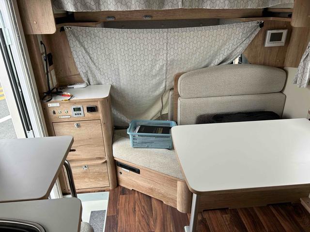 カムロード クレア　エボリューション５．３ｔｙｐｅＸ　キャンピングカー　ドライブレコーダー　ＥＴＣ　バックカメラ　ナビ　ＴＶ　電動格納ミラー　ＡＴ　エアコン　パワーウィンドウ（27枚目）