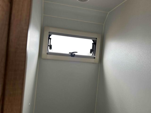 カムロード クレア　エボリューション５．３ｔｙｐｅＸ　キャンピングカー　ドライブレコーダー　ＥＴＣ　バックカメラ　ナビ　ＴＶ　電動格納ミラー　ＡＴ　エアコン　パワーウィンドウ（36枚目）