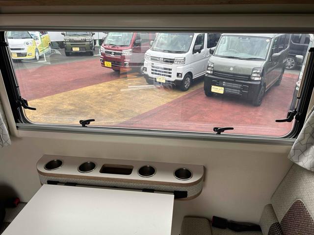 カムロード クレア　エボリューション５．３ｔｙｐｅＸ　キャンピングカー　ドライブレコーダー　ＥＴＣ　バックカメラ　ナビ　ＴＶ　電動格納ミラー　ＡＴ　エアコン　パワーウィンドウ（37枚目）