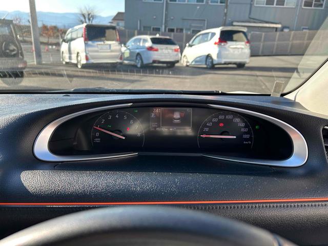 シエンタ G クエロ ドライブレコーダー ETC 全周囲カメラ TV クリアランスソナー 衝突被害軽減システム 両側電動スライドドア オートライト LEDヘッドランプ スマートキー アイドリングストップ 電動格納ミラー(49枚目)