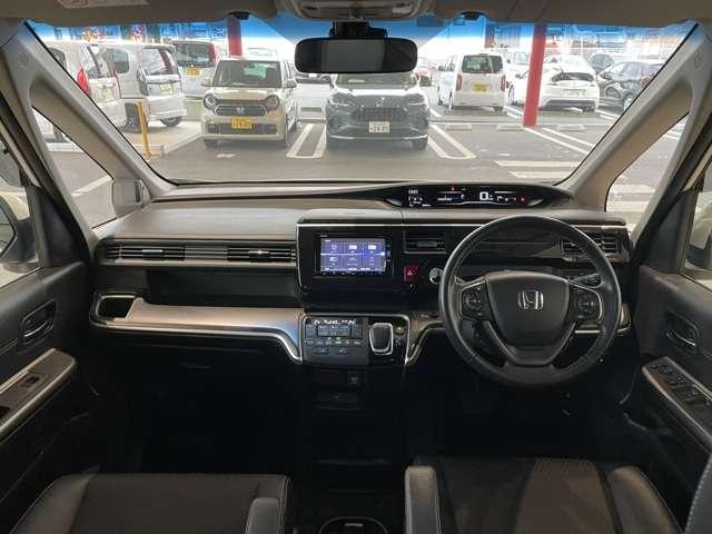 スパーダハイブリッド G・EX ホンダセンシング ナビ バックカメラ ETC 両側スライド ミュージックプレイヤー接続可 サイドエアバック VSA 両側自動ドア 後席画面 オートクルーズコントロール ウォークスルー アルミホイール シートヒーター(15枚目)