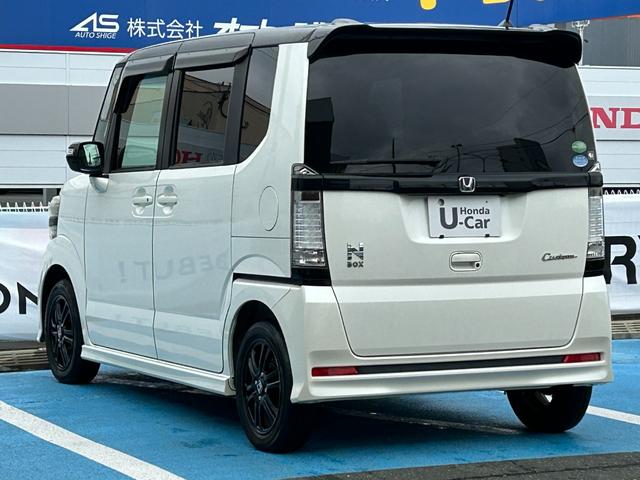 Ｎ－ＢＯＸカスタム ２トーンカラースタイルＧ・Ａパッケージ　ワンオーナー、ナビ、ｅｔｃ、バックカメラ付き　盗難防止装置　ＥＳＣ　ＥＴＣ付き　スマートキープッシュスタート　オートエアコン　アイドリングストップ　キーフリー　ベンチシート　ＡＢＳ　エアバッグ　地デジ（13枚目）