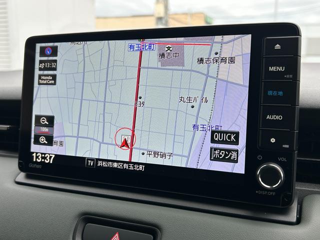 ヴェゼル ｅ：ＨＥＶＸ・ＨｕＮＴパッケージ　当社デモカー、禁煙車、９インチナビ、ドラレコ前後、ＥＴＣ、メーカー保証付き　盗難防止システム　アルミホイール　地デジフルセグ　サイドエアバッグ　Ｂカメラ　クリアランスソナー　横滑り防止機能　禁煙（28枚目）