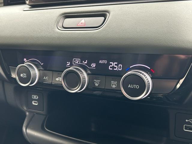 ヴェゼル ｅ：ＨＥＶＸ・ＨｕＮＴパッケージ　当社デモカー、禁煙車、９インチナビ、ドラレコ前後、ＥＴＣ、メーカー保証付き　盗難防止システム　アルミホイール　地デジフルセグ　サイドエアバッグ　Ｂカメラ　クリアランスソナー　横滑り防止機能　禁煙（34枚目）