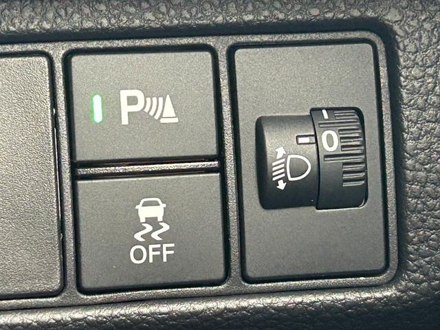 ヴェゼル ｅ：ＨＥＶＸ・ＨｕＮＴパッケージ　当社デモカー、禁煙車、９インチナビ、ドラレコ前後、ＥＴＣ、メーカー保証付き　盗難防止システム　アルミホイール　地デジフルセグ　サイドエアバッグ　Ｂカメラ　クリアランスソナー　横滑り防止機能　禁煙（38枚目）