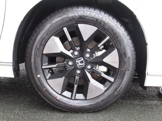 ステップワゴン ｅ：ＨＥＶスパーダ　ワンオーナー、１１．４インチナビ、１５．インチ後席モニター、ドラレコ３カメラ、ＥＴＣ、リヤガラス５面スモーク、バックカメラ、保証１年付き　アルミ　１オーナー　フルオートエアコン　メモリナビ　ＥＳＣ（14枚目）