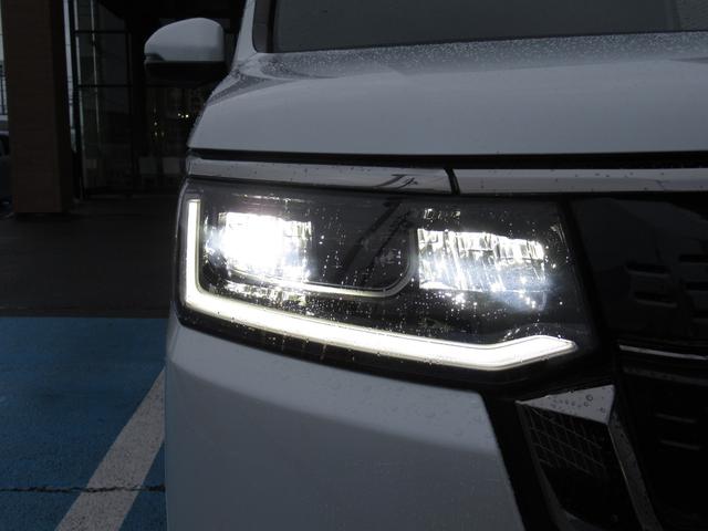 ステップワゴン ｅ：ＨＥＶスパーダ　ワンオーナー、１１．４インチナビ、１５．インチ後席モニター、ドラレコ３カメラ、ＥＴＣ、リヤガラス５面スモーク、バックカメラ、保証１年付き　アルミ　１オーナー　フルオートエアコン　メモリナビ　ＥＳＣ（16枚目）