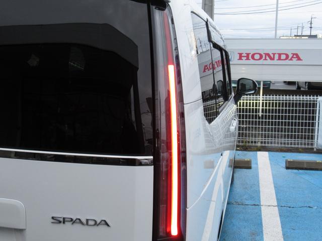 ステップワゴン ｅ：ＨＥＶスパーダ　ワンオーナー、１１．４インチナビ、１５．インチ後席モニター、ドラレコ３カメラ、ＥＴＣ、リヤガラス５面スモーク、バックカメラ、保証１年付き　アルミ　１オーナー　フルオートエアコン　メモリナビ　ＥＳＣ（17枚目）