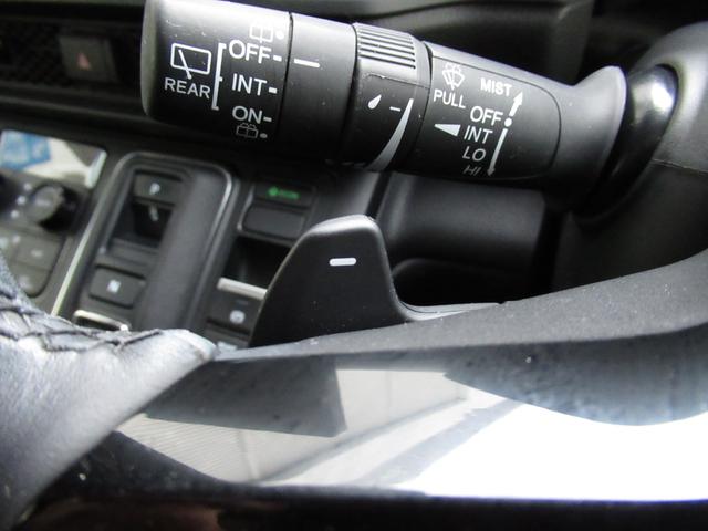 ステップワゴン ｅ：ＨＥＶスパーダ　ワンオーナー、１１．４インチナビ、１５．インチ後席モニター、ドラレコ３カメラ、ＥＴＣ、リヤガラス５面スモーク、バックカメラ、保証１年付き　アルミ　１オーナー　フルオートエアコン　メモリナビ　ＥＳＣ（25枚目）