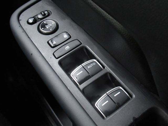 ステップワゴン ｅ：ＨＥＶスパーダ　ワンオーナー、１１．４インチナビ、１５．インチ後席モニター、ドラレコ３カメラ、ＥＴＣ、リヤガラス５面スモーク、バックカメラ、保証１年付き　アルミ　１オーナー　フルオートエアコン　メモリナビ　ＥＳＣ（36枚目）