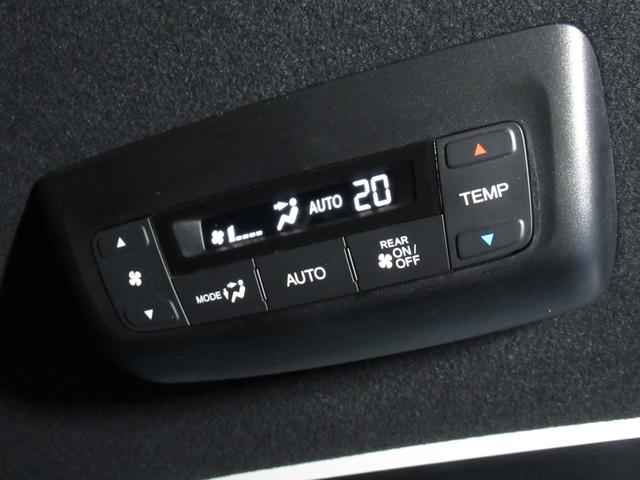 ステップワゴン ｅ：ＨＥＶスパーダ　ワンオーナー、１１．４インチナビ、１５．インチ後席モニター、ドラレコ３カメラ、ＥＴＣ、リヤガラス５面スモーク、バックカメラ、保証１年付き　アルミ　１オーナー　フルオートエアコン　メモリナビ　ＥＳＣ（55枚目）