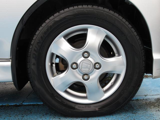 �����A���~�t���B�����̃f�U�C�����傫���ԗ����������܂��������ɂ����Ă���܂��ˁB