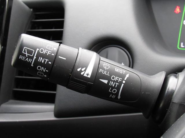 フィット ｅ：ＨＥＶホーム　ワンオーナー、ナビ、ドラレコ前後、バックカメラ、保証１年付き　前後誤発進抑制機能　クリソナ　助手席エアバッグ　運転席エアバッグ　１オナ　アイドリングストップ　ＬＥＤライト　ＵＳＢ接続　バックカメラ（22枚目）