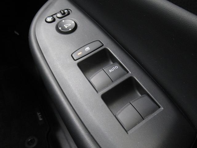 フィット ｅ：ＨＥＶホーム　ワンオーナー、ナビ、ドラレコ前後、バックカメラ、保証１年付き　前後誤発進抑制機能　クリソナ　助手席エアバッグ　運転席エアバッグ　１オナ　アイドリングストップ　ＬＥＤライト　ＵＳＢ接続　バックカメラ（26枚目）