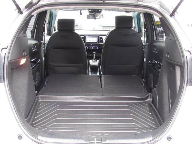 フィット ｅ：ＨＥＶホーム　ワンオーナー、ナビ、ドラレコ前後、バックカメラ、保証１年付き　前後誤発進抑制機能　クリソナ　助手席エアバッグ　運転席エアバッグ　１オナ　アイドリングストップ　ＬＥＤライト　ＵＳＢ接続　バックカメラ（49枚目）