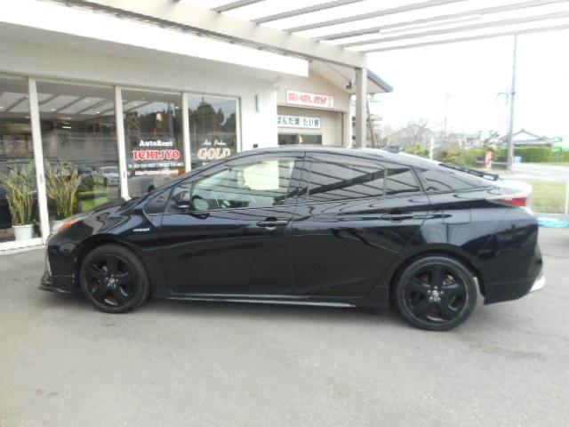 プリウス Sツーリングセレクション エアロ 9型TVナビ バックカメラ 黒革シート(8枚目)