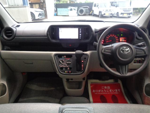 パッソ Ｘ　禁煙車　純正ナビ／ＴＶ／ＣＤ／Ｂｌｕｅｔｏｏｔｈ　クリアランスソナー　オートライト　ベンチシート　電動格納ミラー　プッシュスタート　スマートキー２本（3枚目）