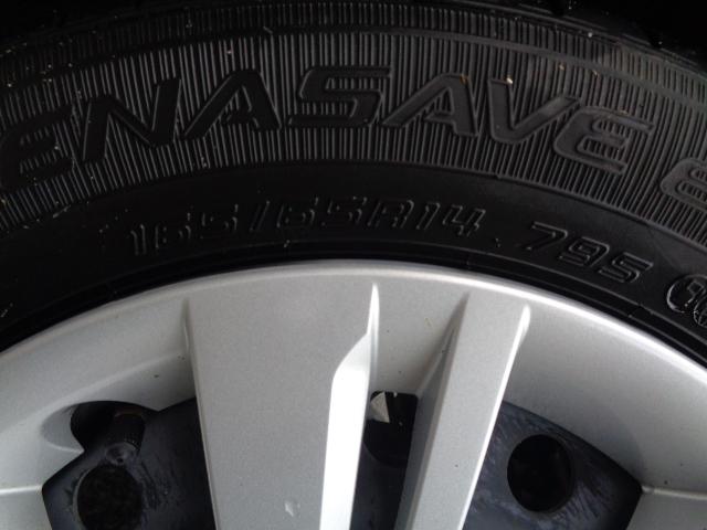 パッソ Ｘ　禁煙車　純正ナビ／ＴＶ／ＣＤ／Ｂｌｕｅｔｏｏｔｈ　クリアランスソナー　オートライト　ベンチシート　電動格納ミラー　プッシュスタート　スマートキー２本（23枚目）