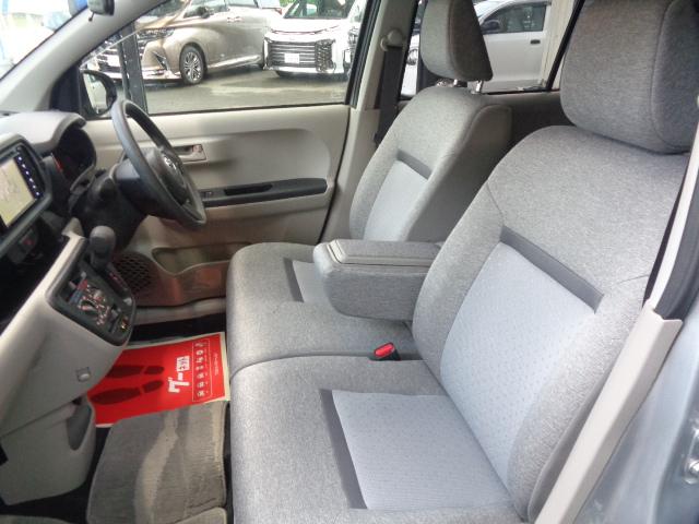 パッソ Ｘ　禁煙車　純正ナビ／ＴＶ／ＣＤ／Ｂｌｕｅｔｏｏｔｈ　クリアランスソナー　オートライト　ベンチシート　電動格納ミラー　プッシュスタート　スマートキー２本（28枚目）