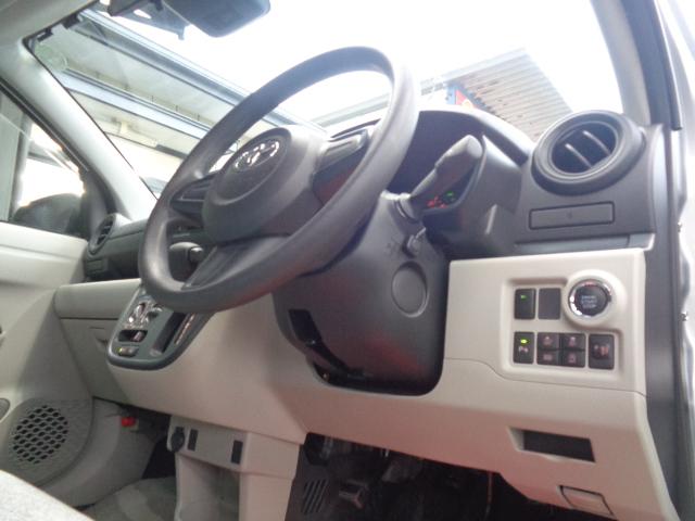 パッソ Ｘ　禁煙車　純正ナビ／ＴＶ／ＣＤ／Ｂｌｕｅｔｏｏｔｈ　クリアランスソナー　オートライト　ベンチシート　電動格納ミラー　プッシュスタート　スマートキー２本（42枚目）