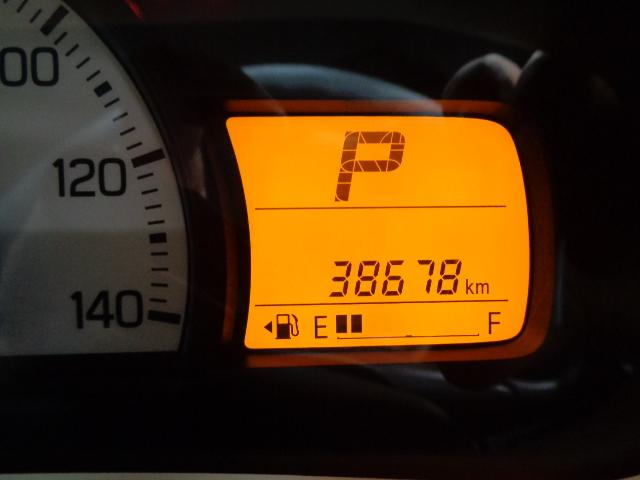 アルト ＶＰ　ＶＰ（４名）　禁煙車　純正ＡＭ／ＦＭラジオデッキ　スズキセーフティーサポート　ドライブレコーダー　キーレス　エアコン　パワステ　エアバッグ　５ドア　衝突安全ボディ　盗難防止装置（4枚目）