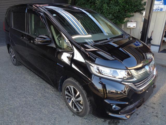フリードハイブリッド ハイブリッド・Ｇホンダセンシング　禁煙車　７人乗　純正ナビ／ＴＶ／ＤＶＤ／ＣＤ／Ｂｌｕｅｔｏｏｔｈ／ＳＤ再生　バックカメラ　ドラレコ　ＥＴＣ　両側パワースライドドア　ＬＥＤヘッドライト　プッシュスタート　スマートキー２本（8枚目）