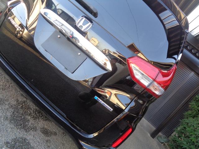 フリードハイブリッド ハイブリッド・Ｇホンダセンシング　禁煙車　７人乗　純正ナビ／ＴＶ／ＤＶＤ／ＣＤ／Ｂｌｕｅｔｏｏｔｈ／ＳＤ再生　バックカメラ　ドラレコ　ＥＴＣ　両側パワースライドドア　ＬＥＤヘッドライト　プッシュスタート　スマートキー２本（16枚目）