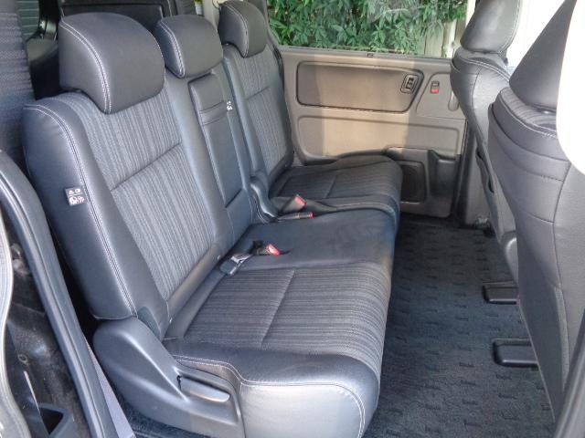 フリードハイブリッド ハイブリッド・Ｇホンダセンシング　禁煙車　７人乗　純正ナビ／ＴＶ／ＤＶＤ／ＣＤ／Ｂｌｕｅｔｏｏｔｈ／ＳＤ再生　バックカメラ　ドラレコ　ＥＴＣ　両側パワースライドドア　ＬＥＤヘッドライト　プッシュスタート　スマートキー２本（26枚目）