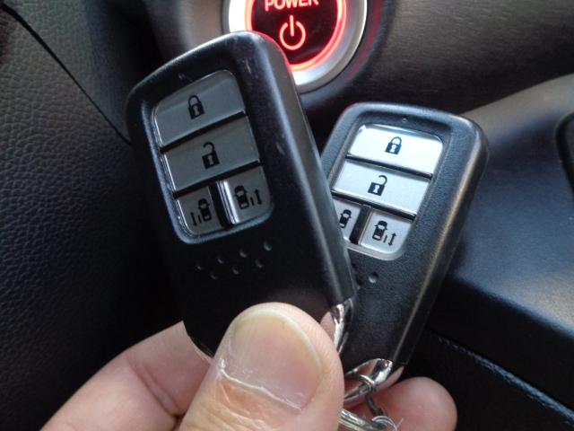 フリードハイブリッド ハイブリッド・Ｇホンダセンシング　禁煙車　７人乗　純正ナビ／ＴＶ／ＤＶＤ／ＣＤ／Ｂｌｕｅｔｏｏｔｈ／ＳＤ再生　バックカメラ　ドラレコ　ＥＴＣ　両側パワースライドドア　ＬＥＤヘッドライト　プッシュスタート　スマートキー２本（47枚目）