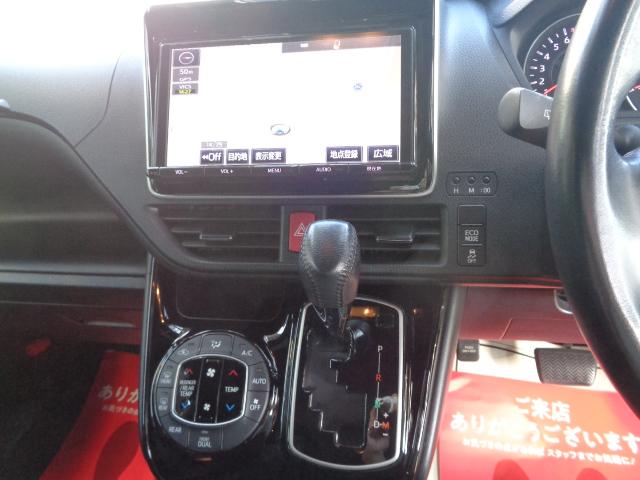 ヴォクシー ＺＳ　４ＷＤ　７人乗り　禁煙車　純正９インチナビ／ＴＶ／ＤＶＤ／ＣＤ／Ｂｌｕｅｔｏｏｔｈ　フリップダウンモニター　バックカメラ　ＥＴＣ　両側パワースライドドア　純正１６アルミ　スマートキー２本（38枚目）