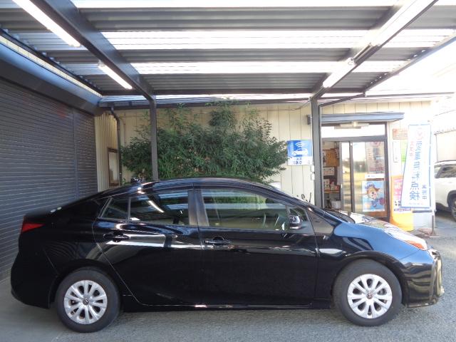 プリウス Ｓ　禁煙車　純正ナビ／Ｂｌｕｅｔｏｏｔｈ　バックカメラ　ＥＴＣ　トヨタセーフティ　ＬＥＤヘッドライト　オートライト　クリアランスソナー　１００ｖ電源　純正１５インチアルミ　スマートキー２本（17枚目）