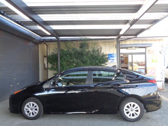 プリウス Ｓ　禁煙車　純正ナビ／Ｂｌｕｅｔｏｏｔｈ　バックカメラ　ＥＴＣ　トヨタセーフティ　ＬＥＤヘッドライト　オートライト　クリアランスソナー　１００ｖ電源　純正１５インチアルミ　スマートキー２本（18枚目）